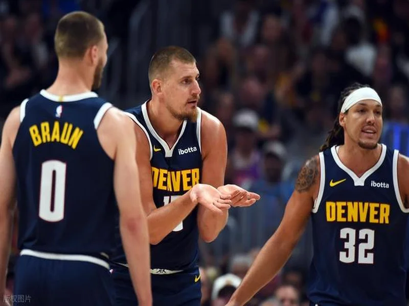 吉文:凯莱赫是欧洲三位最佳门将之一,他始终保持冷静的头脑